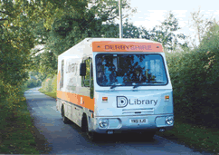 Mobile library vehicle